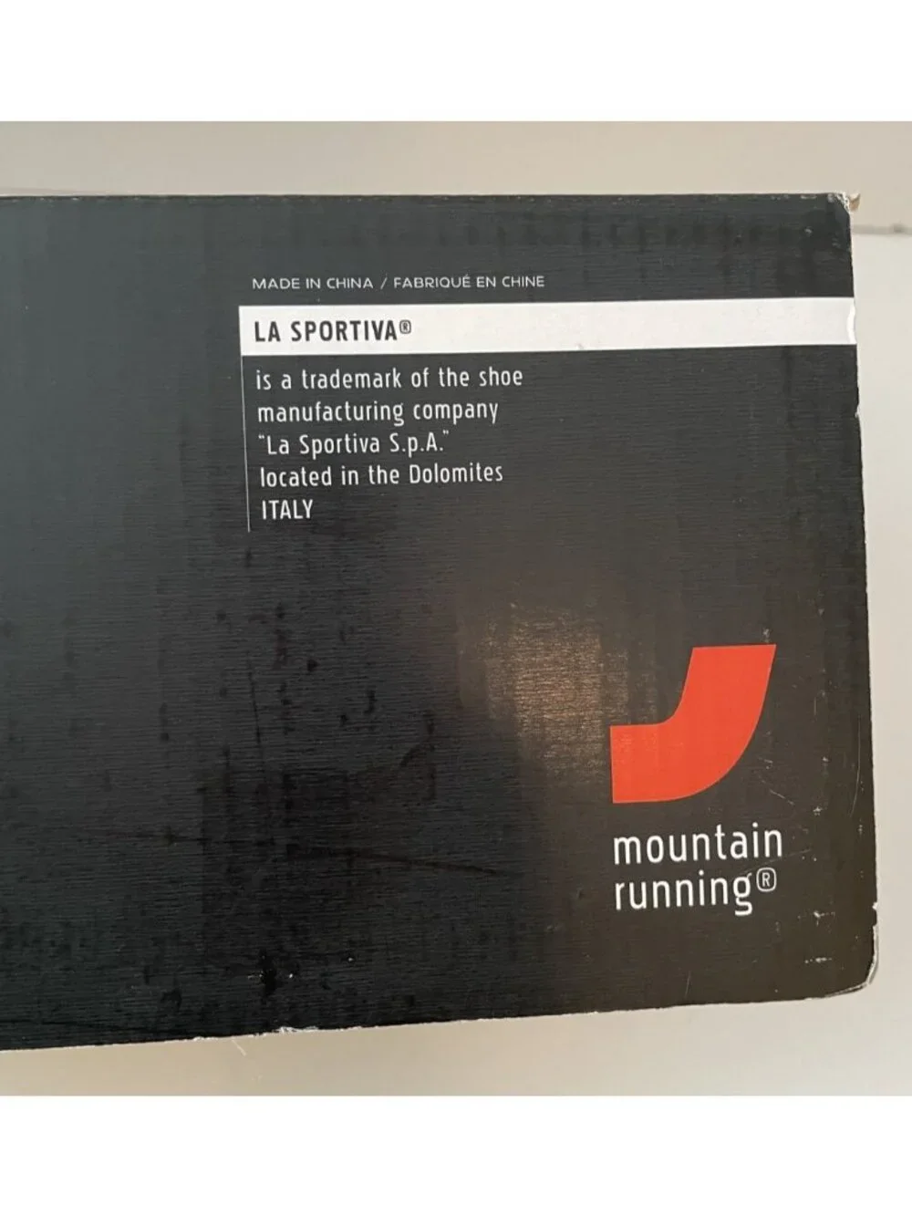 La Sportiva Jackal II Boa Women Size 7 Mountain Running Shoes White Hibiscus NEW